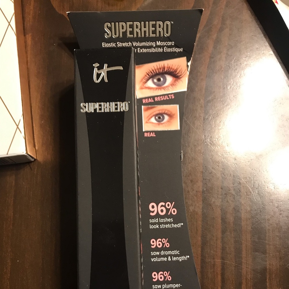 New IT superhero super black mascara